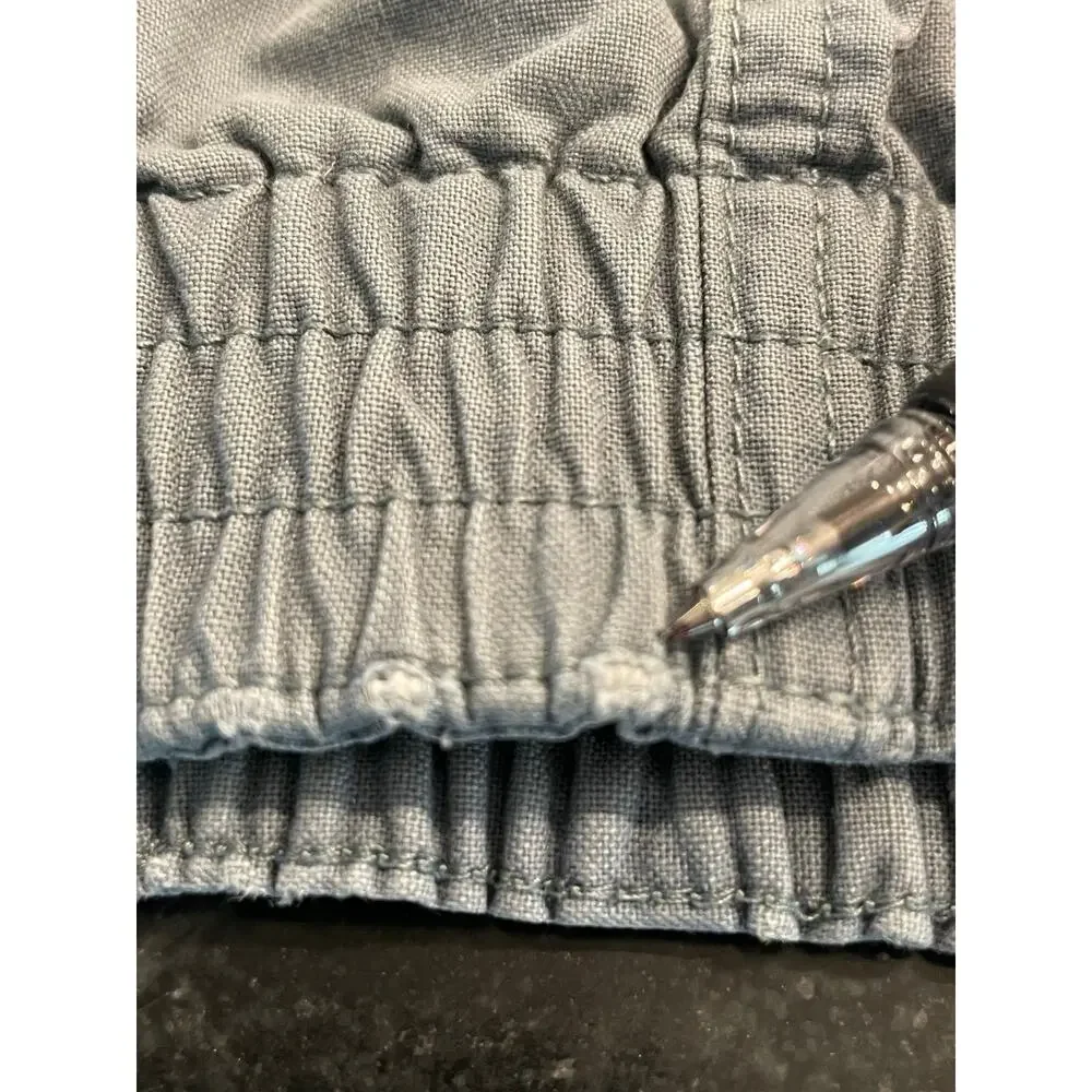Dockers blue gray twill shorts 34   100% cotton